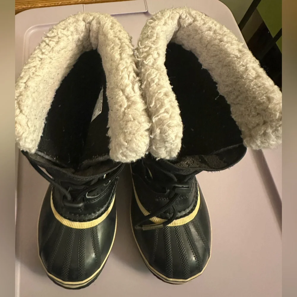 Sorel Black and Cream Winter Boots